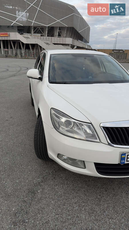 Лифтбек Skoda Octavia 2011 в Пустомытах