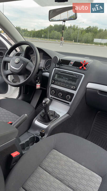 Лифтбек Skoda Octavia 2011 в Пустомытах