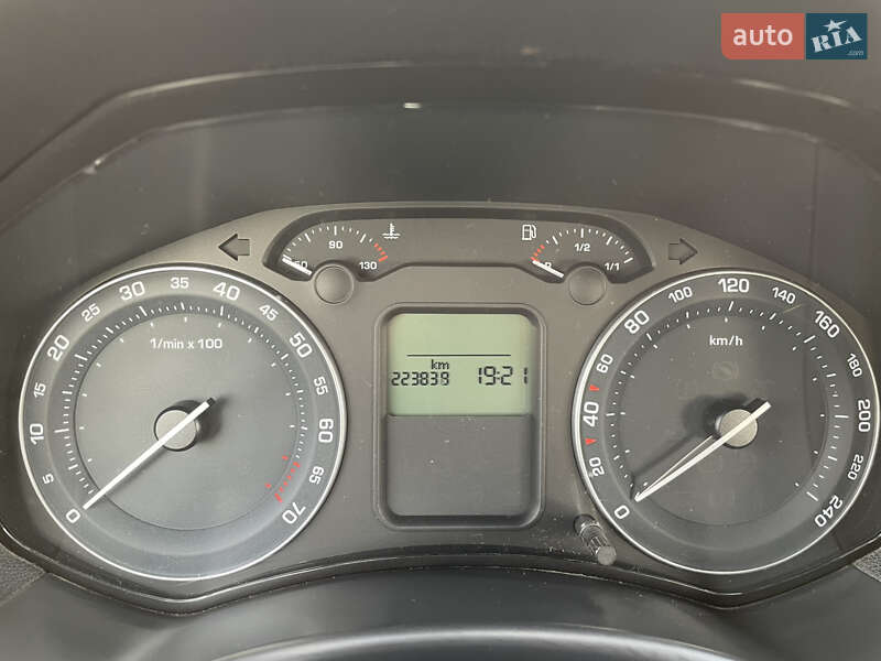 Универсал Skoda Octavia 2005 в Ровно