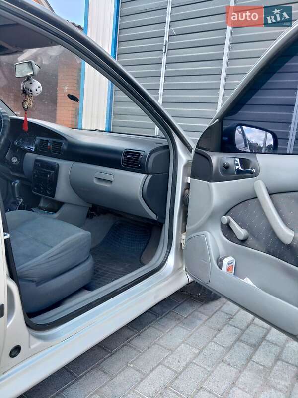 Ліфтбек Skoda Octavia 2001 в Томашполі