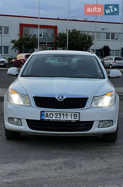Універсал Skoda Octavia 2012 в Ужгороді