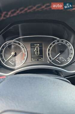 Универсал Skoda Octavia 2012 в 