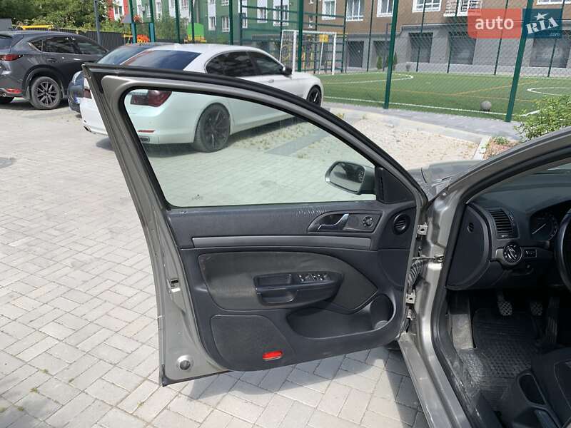 Лифтбек Skoda Octavia 2008 в Ивано-Франковске