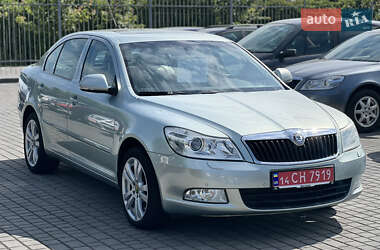 Лифтбек Skoda Octavia 2009 в Староконстантинове
