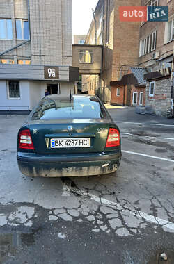 Ліфтбек Skoda Octavia 2003 в Рівному