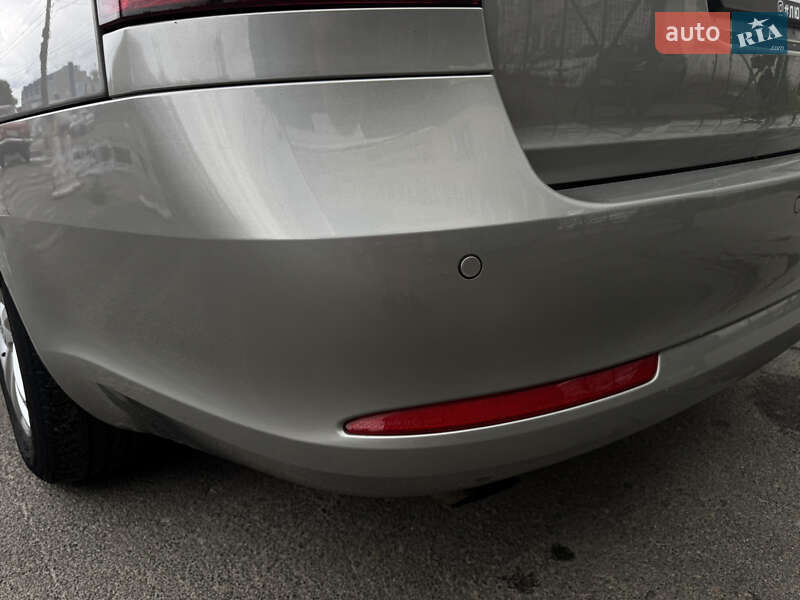 Универсал Skoda Octavia 2010 в Сумах