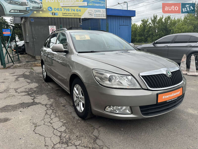 Универсал Skoda Octavia 2010 в Сумах