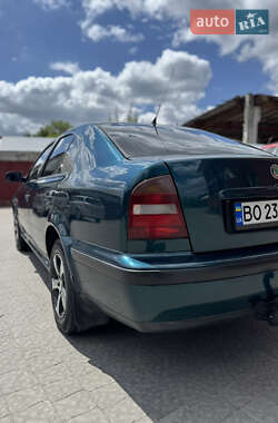 Лифтбек Skoda Octavia 1999 в 