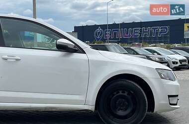 Лифтбек Skoda Octavia 2014 в 