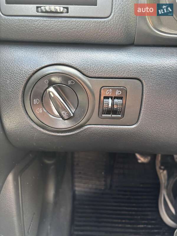 Универсал Skoda Octavia 2001 в Перемышлянах