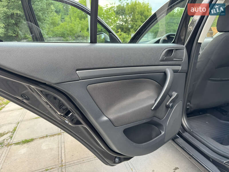 Ліфтбек Skoda Octavia 2008 в Смілі