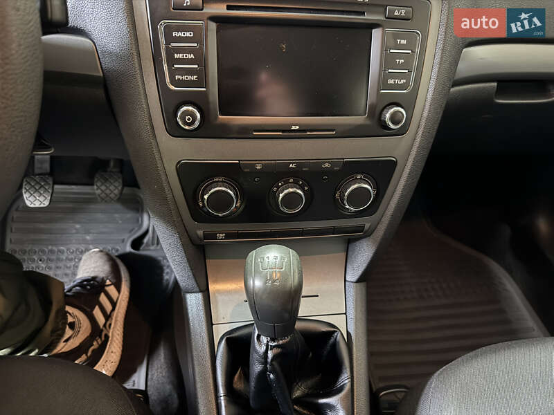 Ліфтбек Skoda Octavia 2008 в Смілі