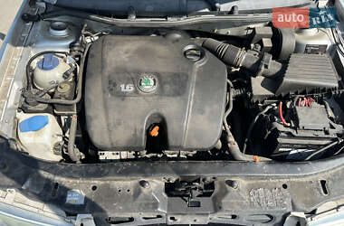 Лифтбек Skoda Octavia 2004 в 