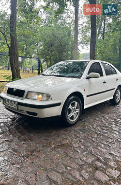 Лифтбек Skoda Octavia 1998 в Харькове