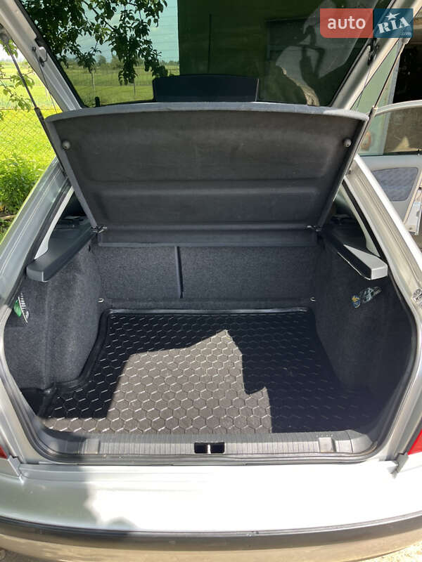 Ліфтбек Skoda Octavia 1999 в Самборі