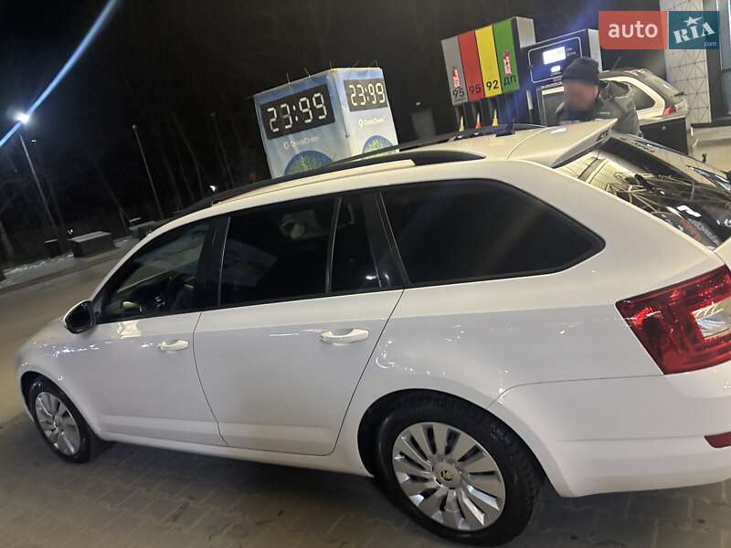 Универсал Skoda Octavia 2016 в Тернополе
