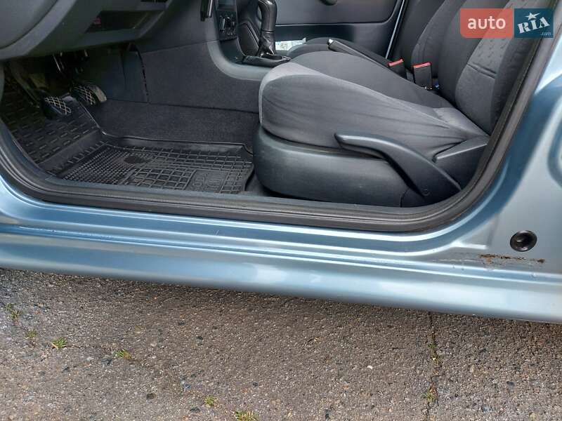 Ліфтбек Skoda Octavia 2006 в Дніпрі фото 15 Ліфтбек Skoda Octavia 2006 в Дніпрі