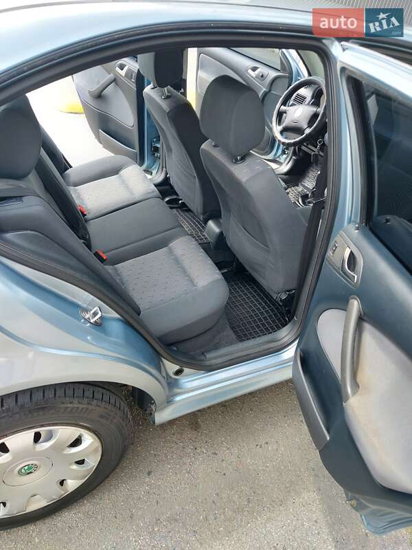 Ліфтбек Skoda Octavia 2006 в Дніпрі фото 18 Ліфтбек Skoda Octavia 2006 в Дніпрі