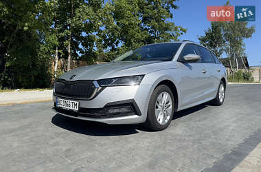 Универсал Skoda Octavia 2020 в Стрые