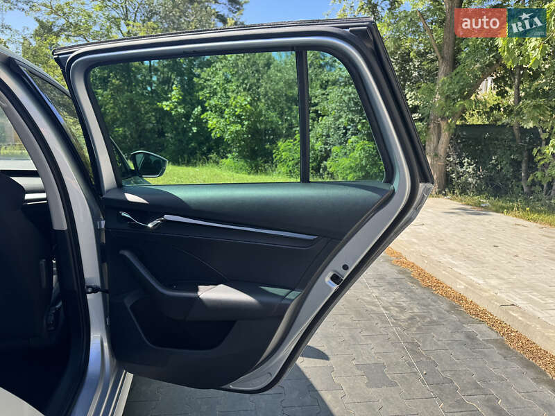 Універсал Skoda Octavia 2020 в Стрию