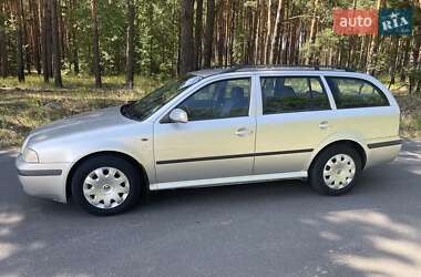 Универсал Skoda Octavia 2001 в 