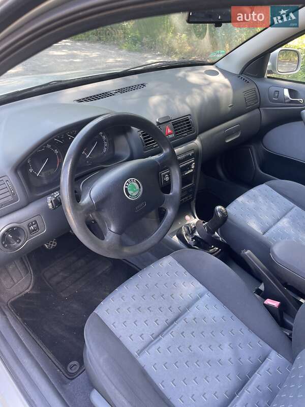 Универсал Skoda Octavia 2001 в Бородянке