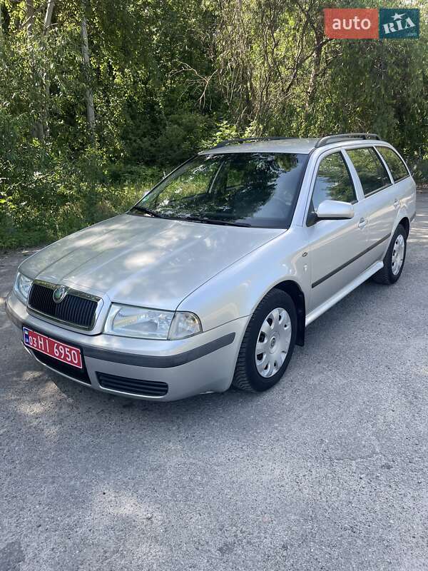 Универсал Skoda Octavia 2001 в Бородянке