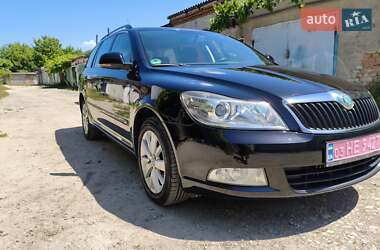 Універсал Skoda Octavia 2010 в Волочиську