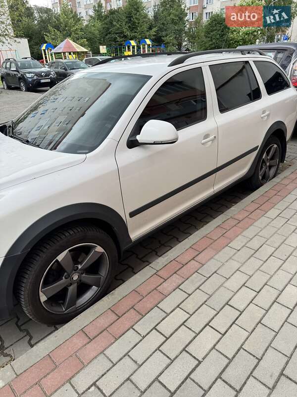 Універсал Skoda Octavia 2012 в Луцьку