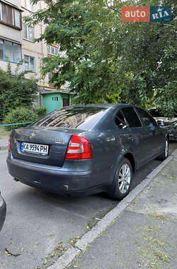 Лифтбек Skoda Octavia 2004 в 
