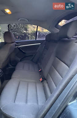 Лифтбек Skoda Octavia 2004 в 