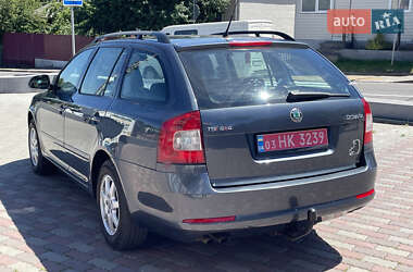 Универсал Skoda Octavia 2010 в 
