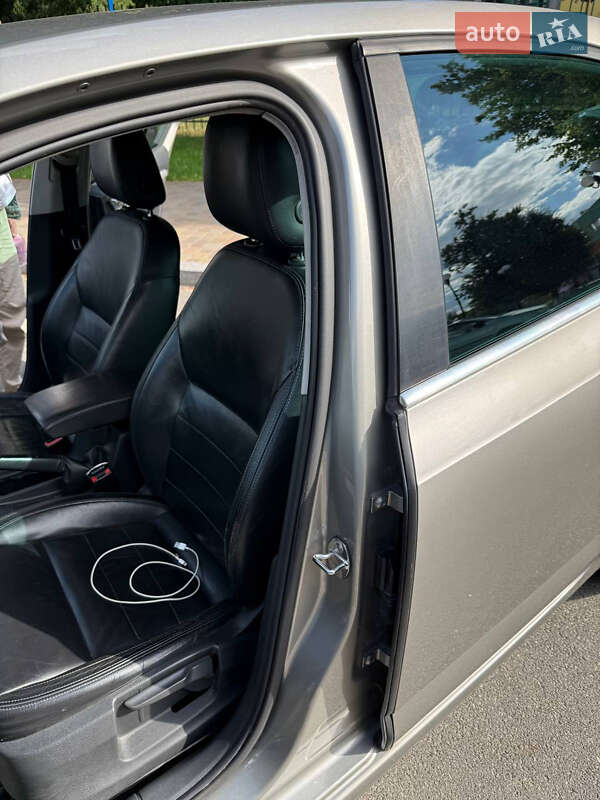 Лифтбек Skoda Octavia 2014 в Киеве