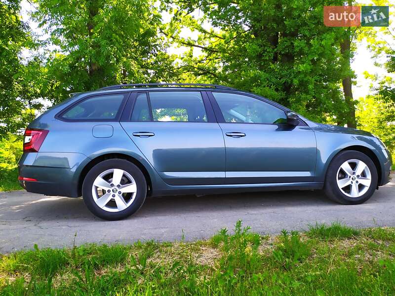 Универсал Skoda Octavia 2019 в Жашкове