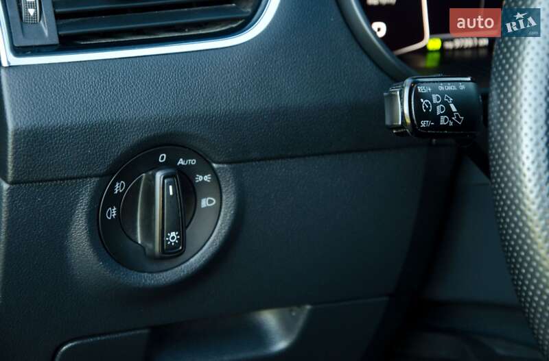 Универсал Skoda Octavia 2019 в Сарнах