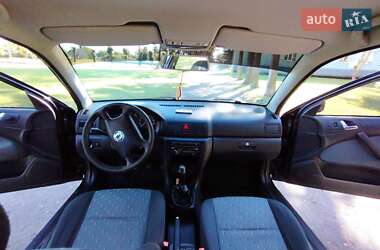 Ліфтбек Skoda Octavia 2001 в 