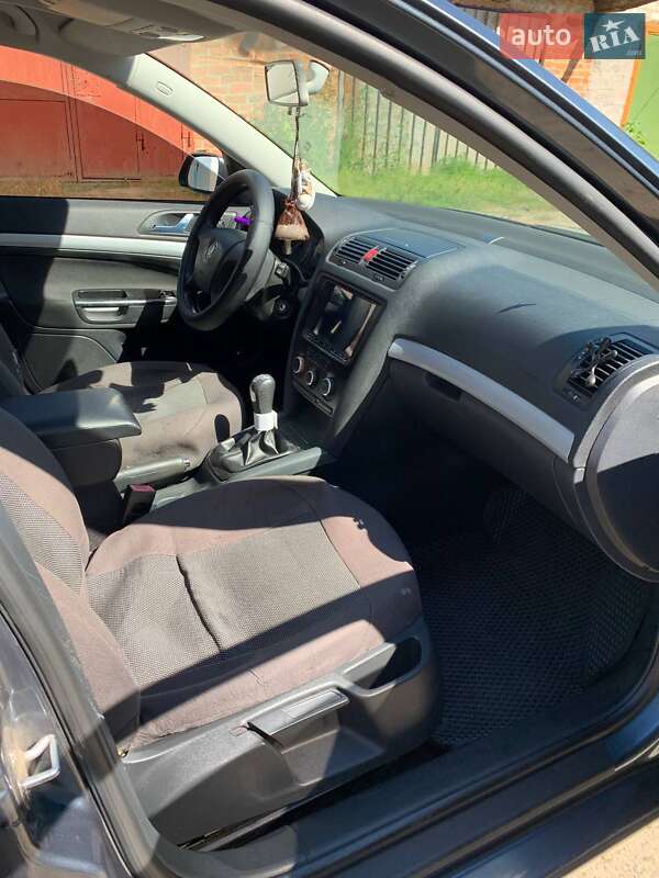 Ліфтбек Skoda Octavia 2006 в Чуднові