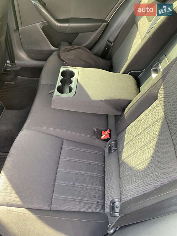 Лифтбек Skoda Octavia 2017 в Харькове фото 12 Лифтбек Skoda Octavia 2017 в Харькове