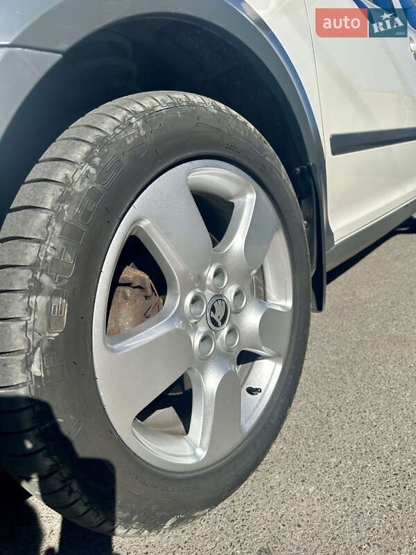 Универсал Skoda Octavia 2010 в Черновцах