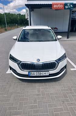 Универсал Skoda Octavia 2021 в Новомиргороде