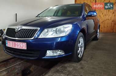 Універсал Skoda Octavia 2009 в Радомишлі