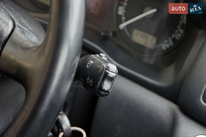 Лифтбек Skoda Octavia 2004 в Сарнах