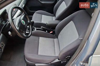 Лифтбек Skoda Octavia 2004 в 