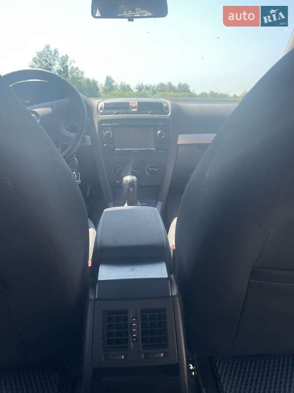 Ліфтбек Skoda Octavia 2008 в Полонному фото 17 Ліфтбек Skoda Octavia 2008 в Полонному