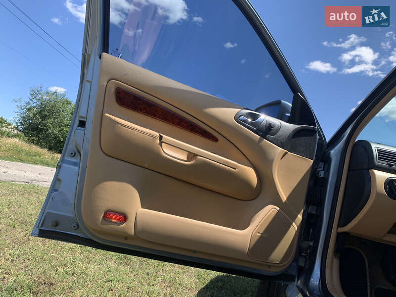 Лифтбек Skoda Octavia 2002 в Борисполе