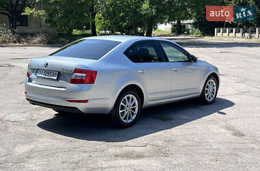 Лифтбек Skoda Octavia 2016 в 