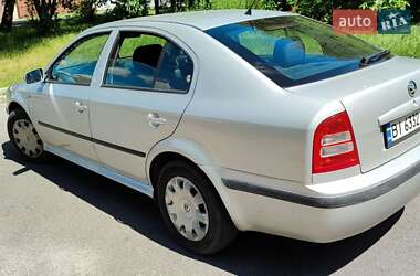 Лифтбек Skoda Octavia 2001 в 