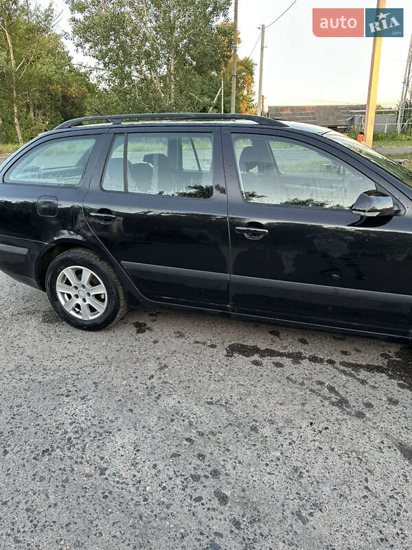 Универсал Skoda Octavia 2007 в Новых Санжарах