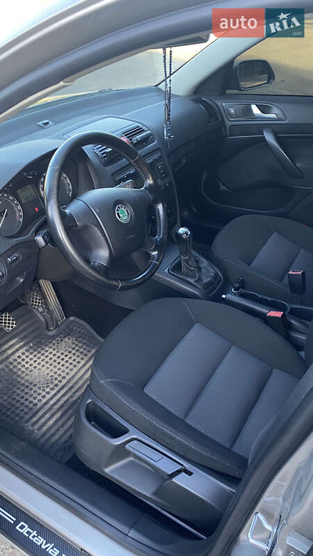 Лифтбек Skoda Octavia 2007 в Сиховом фото 13 Лифтбек Skoda Octavia 2007 в Сиховом