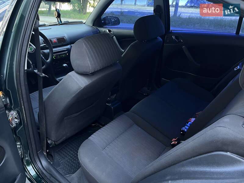Лифтбек Skoda Octavia 2001 в Каменец-Подольском